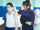 Jamie Bell a Julie Waltersová ve filmu Billy Elliot (200)