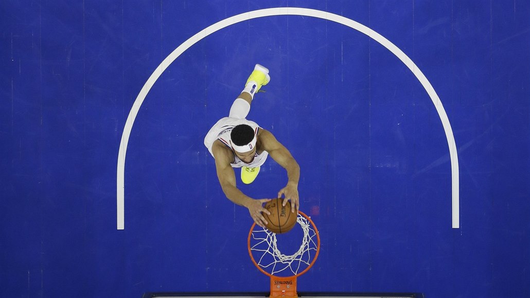 Ben Simmons z Philadelphie p�i sme�i.