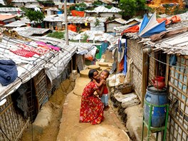DTTÍ UPRCHLÍCI. Dti Rohing v uprchlickém táboe v Bangladéi. 