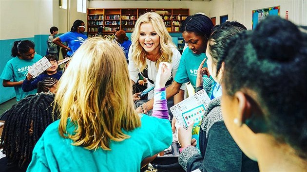 Monika Babiov pi nvtv USA zavtala do poboky charitativn organizace Boys and Girls Clubs of America, kter se zamuje na poskytovn vzdlvacch mimokolnch aktivit pro mlad lidi, vtinou s postienm. (7. bezna 2019)