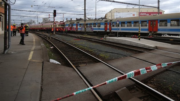 Na brněnském hlavním nádraží se srazily dva osobní vlaky. 21 lidí utrpělo lehká a středně těžká zranění. (5.3.2019)