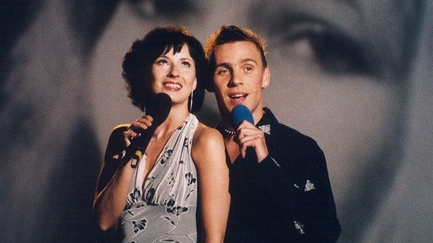 Daniela Šinkorová a Roman Vojtek v pořadu Jsou hvězdy, které nehasnou (2002)
