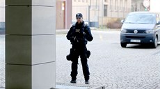 Policisté zasahují na brněnském Úřadu pro ochranu hospodářské soutěže (ÚOHS)....