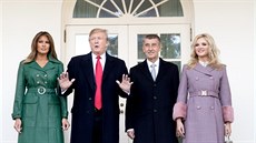 Americký prezident Donald Trump s man�elkou Melanií p�ijal v Bílém dom� �eského...