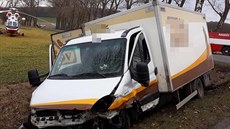 U nehody dvou dodávek a osobního auta u Rakovic zasahoval vrtulník záchraná.