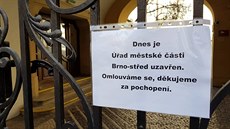 Radnice mstské ásti Brno-sted je od tvrteního rána uzavena kvli zásahu...