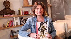Radka Denemarková se svou nominovanou knihou Hodiny z olova (5. bezna 2019)