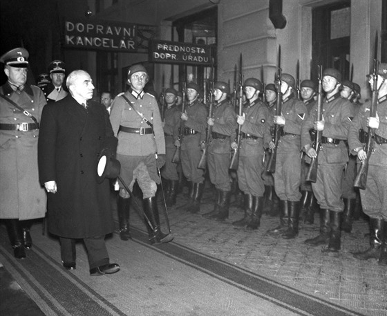 15. bezna 1939. Emil Hácha v okupované Praze