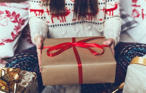 #Christmas: 5 dárk, které chceme najít pod stromekem