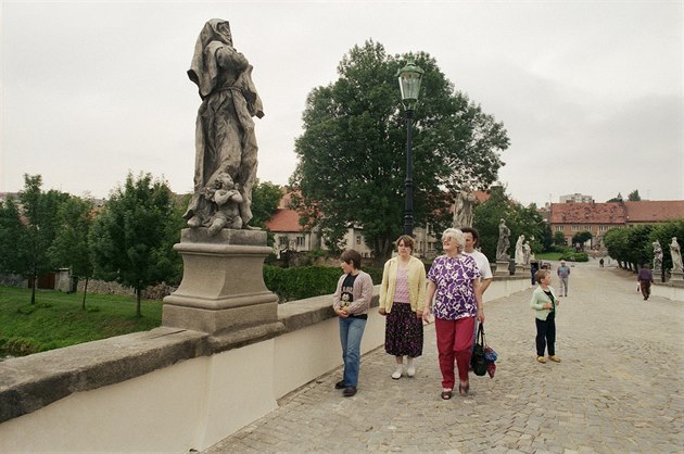 Most v Námti nad Oslavou je hned po Karlov most v Praze druhý v esku s...