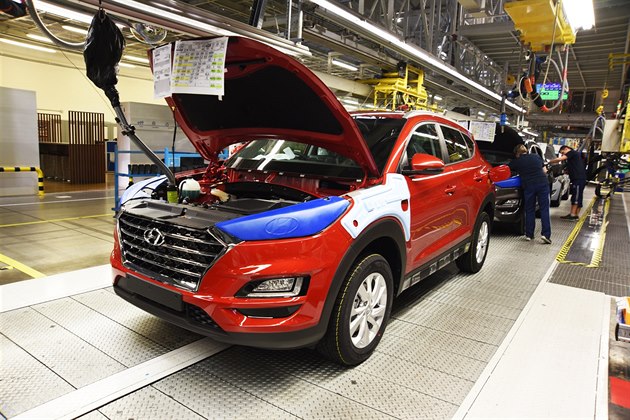 Automobilka Hyundai Noovice: doplnní provozních kapalin a mení emisí