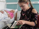 Jedenáctiletá Tereza Komáromy chodí pravideln íst pacientm do ostrovské...