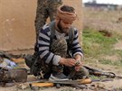 Bojovníci SDF se pipravují na rozsáhlou ofenzívu. (10. bezna 2019)