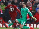 Pestoe se branká Tom Heaton (Burnley) snail, se mohl, liverpoolskému...