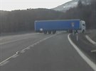 Polsk kamion pejel dvojitou ru a ohrozil jinho idie