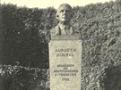 Tak vypadala pvodn novojinsk busta Augustina Hckela, kter v 50. letech...