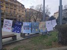 Plakáty student, kteí bojují za záchranu pírody, vlají na bratislavském...