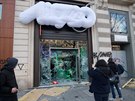 Píznivci hnutí lutých vest znovu demolovali nejen tídu Champs-Élysées, ale i...