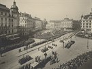 Pi nvtv Adolfa Hitlera v Brn 17. bezna 1939 se na nmst Svobody...