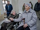 Zdena Zajoncová (na vozíku) s Venuí tefkovou se setkaly v bývalé vznici v...