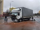 Provoz na tramvajové lince v Plzni byl kvli nehod tramvaje s nákladním...