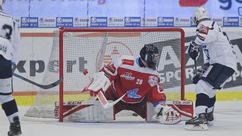 Plze�ský Jan Ková� zvy�uje na 2:0.