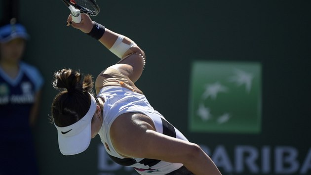 Bianca Andreescuov se vztek po patnm deru ve finle turnaje v Indian Wells.