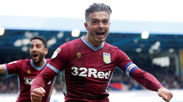 Napaden Jack Grealish (Aston Villa) se odvdil nejlpe, jak mohl - vstelil vtznou branku.