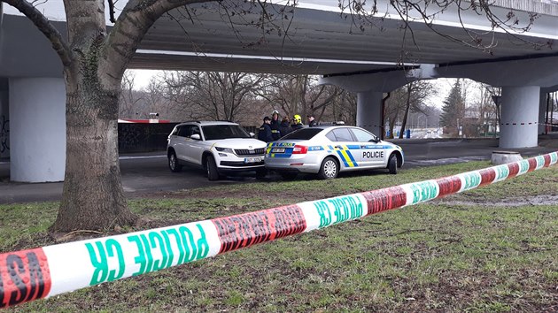 Policist v Teplicch vyptrali poheovanho, byl mrtv v aut. (16. bezna 2019)