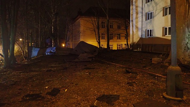 Nejsloitj zsah eili hasii z esk Lpy v Havlkov ulici, kde poryvy vtru doslova strhly celou stechu z budovy tamnho interntu.
