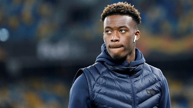 Osmnctilet talent londnsk Chelsea Callum Hudson-Odoi ped utknm Evropsk ligy proti Dynamu Kyjev.