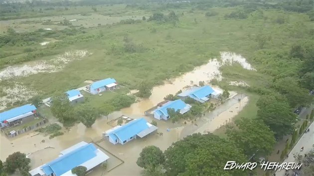 Indonsii zashly bleskov povodn (17. bezna 2019)