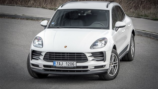 Porsche borsada Ferrari'ye yenildi.  Hisse senetleri Çin piyasasındaki kesintiden zarar gördü