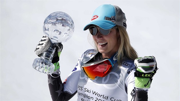 Mikaela Shiffrinov  po slalomu v Soldeu coby krlovna disciplny v sezon Svtovho pohru.