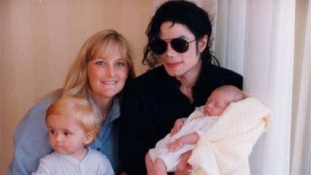 Michael Jackson, Debbie Roweová, Paris Jacksonová a Michael Joseph „Prince“ Jackson