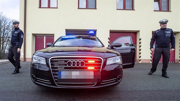 Dopravn policie zskala civiln Audi A8 pro kontroly dlnice a silnic prvn tdy v Hradeckm kraji (13. 3. 2019).