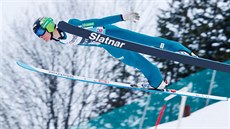 Domen Prevc si letí pro triumf ve Vikersundu.