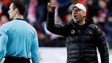 Slávistický trenér Jind�ich Trpi�ovský b�hem osmifinálové odvety Evropské ligy...