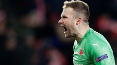 Slávistický branká Ondej Kolá se raduje z gólu v odvet osmifinále Evropské...