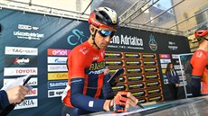 Vincenzo Nibali na startu druhé etapy Tirrena-Adriatika.