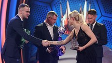 Zleva talent roku David Lischka, trenér roku Pavel Vrba, fotbalistka roku...