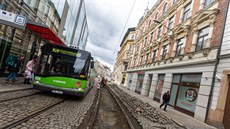 V olomoucké ulici 8. kvtna dlníci od pátku do nedle opravovali tramvajovou...