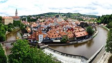 Pohled na eský Krumlov se státním hradem a zámkem, které patí svou...