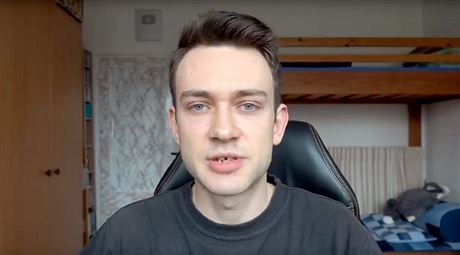 Youtuber Ondej Vlek (22) vysvtluje vztah s tináctiletou dívkou.