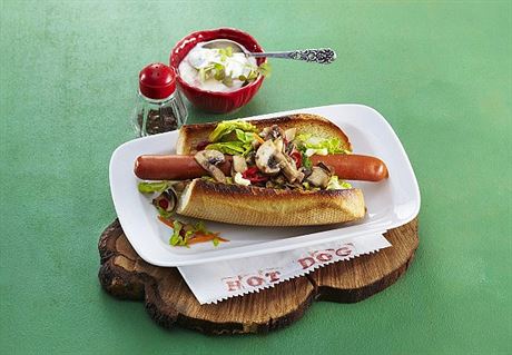RECEPT DNE: Houbový hot dog