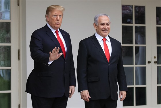 Americký prezident Donald Trump s izraelským premiérem Benjaminem Netanjahuem