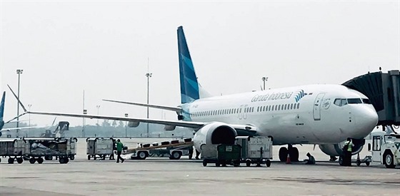 Boeing 737 MAX 8 v barvách spolenosti Garunda Indonesia.