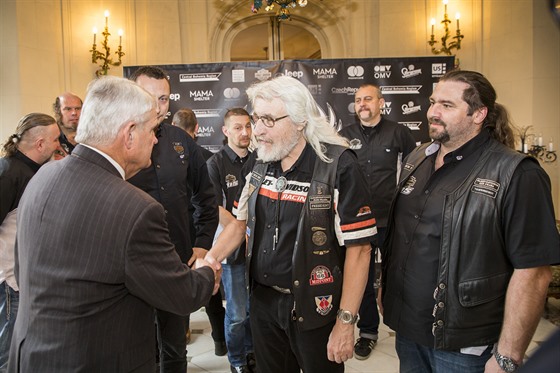 Velvyslanec USA podpoil oslavy 115. výroí Harley-Davidson v Praze
