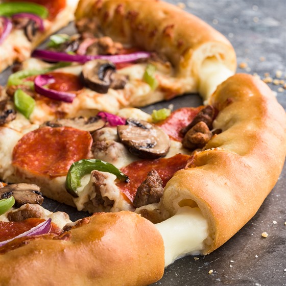 Dopejte si malou pauzu s erstvou pizzou od Pizza Hut