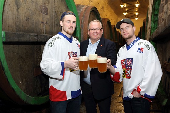 etí reprezentanti uvaili hokejovou várku plzeského piva